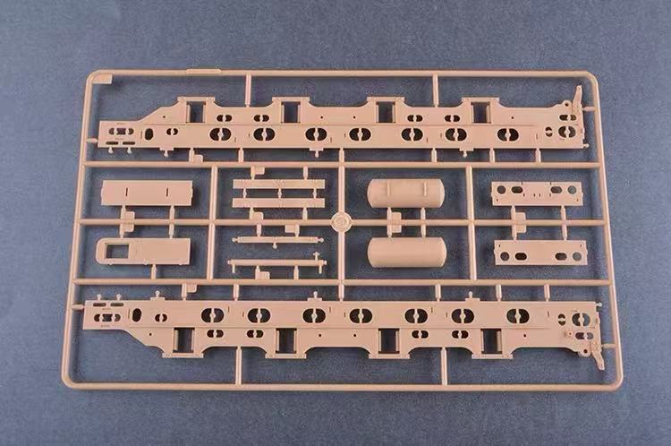Trumpeter 00225 1/35 Wehrmacht Locomotive V188 model kit