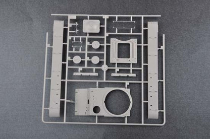 Trumpeter 1/35 01572 Soviet KV-8S Heavy Tank assembly model