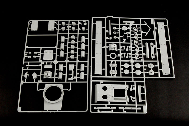 Trumpeter 1/35 01565 Soviet KV-8 Heavy Tank