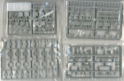 Trumpeter 1/35 01008  M1083 FMTV Armor Cab