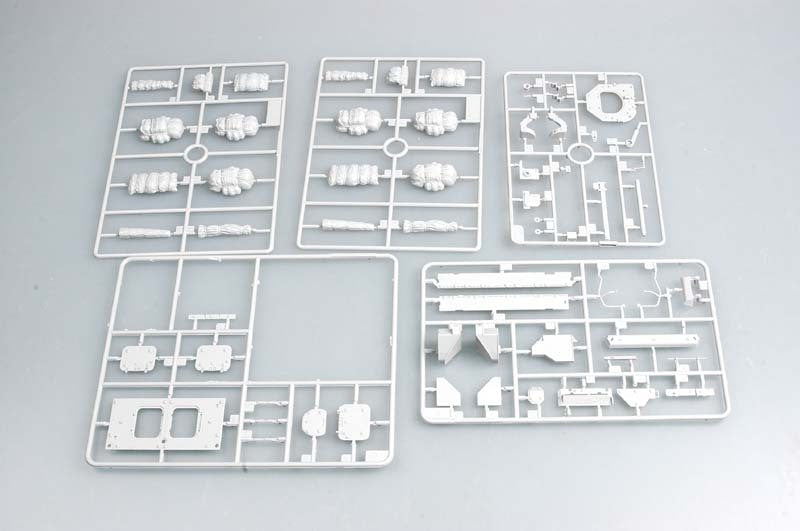 Trumpeter 1/35 00398 M1131 Stryker FSV Tank Model Kit