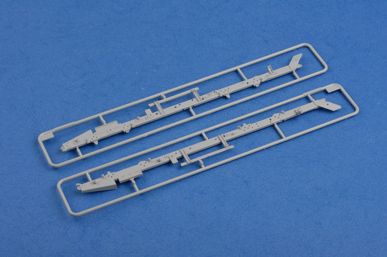 Trumpeter 1/35 01021 HEMTT M983 Tractor