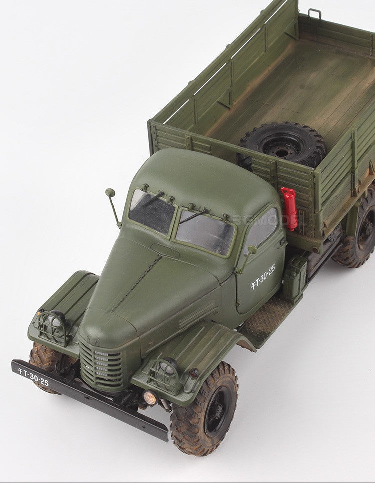 Trumpeter 01002  1/35 China Liberation ca-302.5 ton troop truck