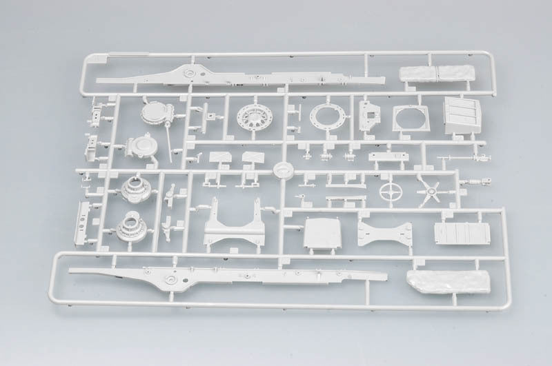 Trumpeter 1/35 01523 Flakvierling 38 Sd.Kfz.7/1 Early Version