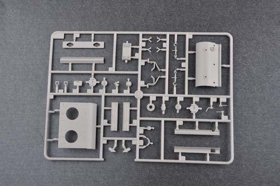 Trumpeter 1/35 01572 Soviet KV-8S Heavy Tank assembly model