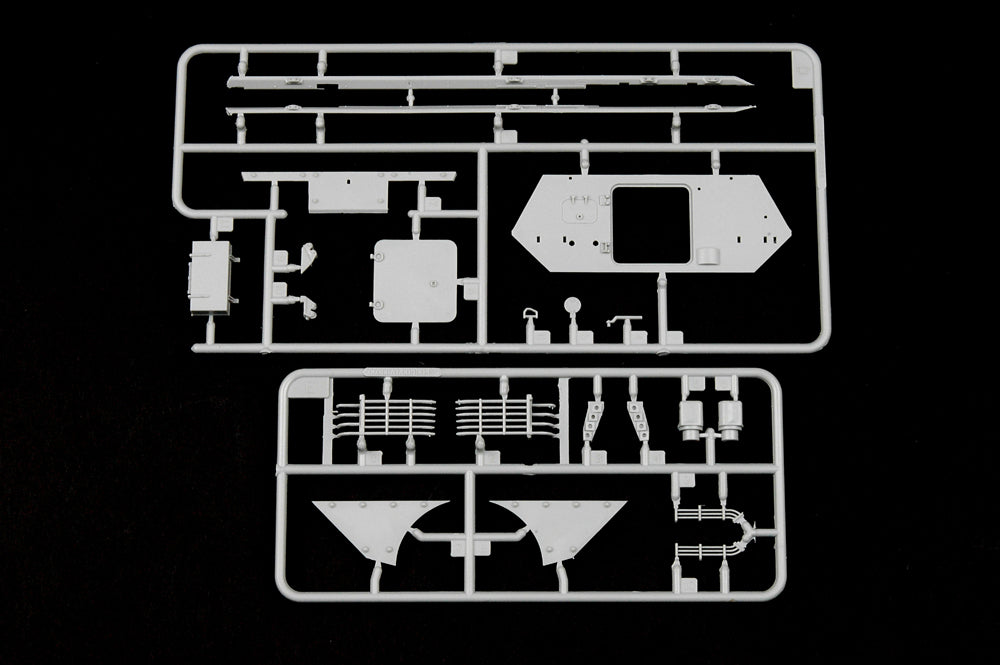 Trumpeter 1/35 01562 B1" Centauro" AFV Early Verslon(1st Series)