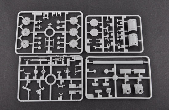 Trumpeter 1/35 01579 Soviet T-64A Mod.1981 assembly model