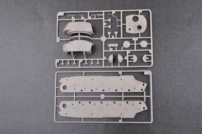 Trumpeter 1/35 01572 Soviet KV-8S Heavy Tank assembly model