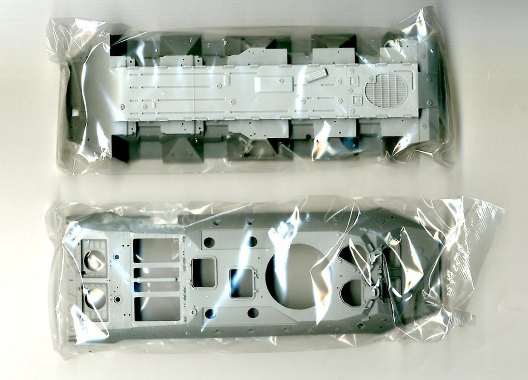Trumpeter 1/35 01592 German SPW -70 assembly model
