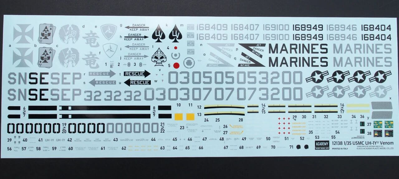 1/35 UH-1Y Venom Assembly Helicopter Models Kit | ACADEMY AC12138
