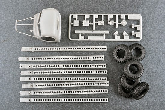 TRUMPETER 01075 1:35 Soviet 2B7 Multiple Rocket Launcher BM-13 NM Model Kit