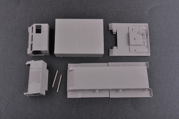 Trumpeter 1/35 01047 M270/A1 Multiple Launch Rocket System Finland/Netherlands