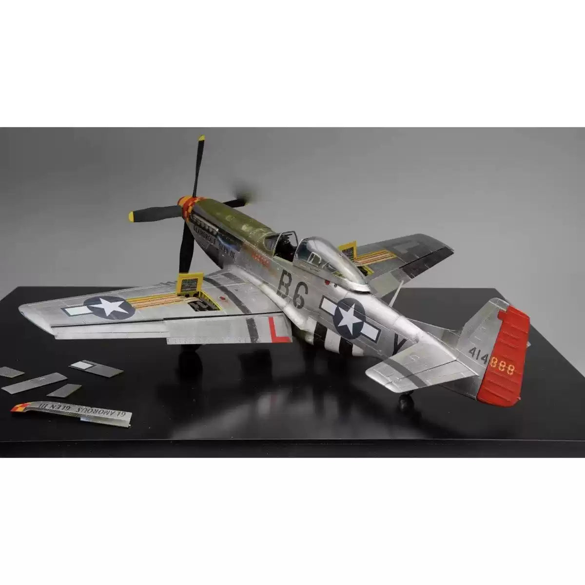 Border BF-015 P-51D Mustang Full Interior 1/35 Fighter Model Kit