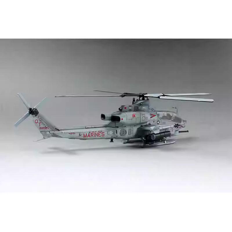 AH-1Z VIPER HELICOPTER 1/72 Model Kit | Dream Model DM720012 - ModelHives