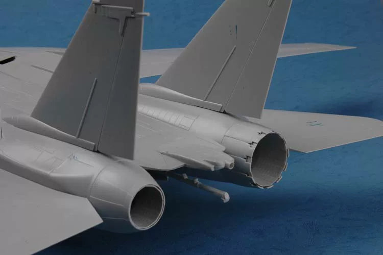 Explore the Trumpeter 1/32 03203 F-14D Aircraft Model kit