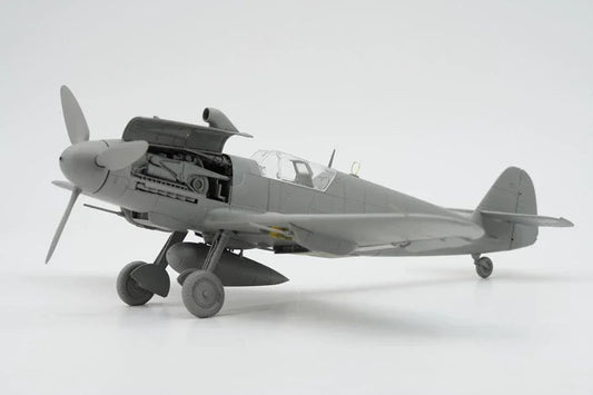 Border 1/35 BF-013 Bf109 G-10 w/Interior Aircraft Assemble Model Kit - ModelHives