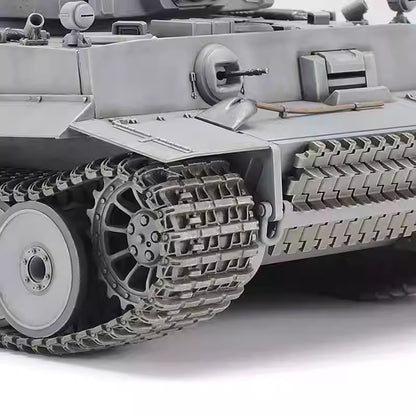 Tamiya 35216 1/35 Model Kit WWII German Tank Panzer VI Tiger I Ausf.E Early Ver.