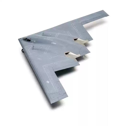 Collect Model UA72201 1/72 USAF B-2A Spirit Stealth Bomber Model Kit