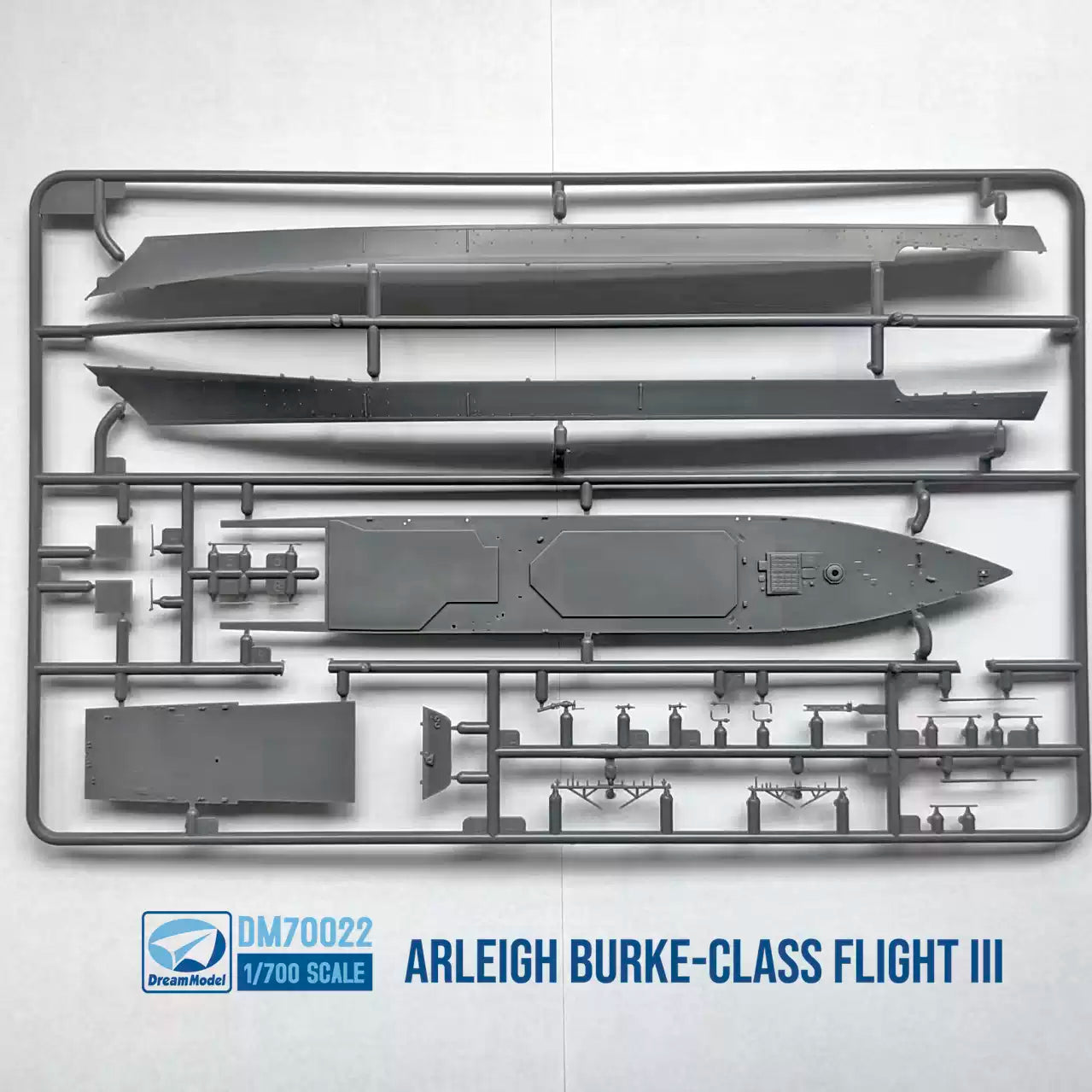 Build your own Arleigh Burke-class Destroyer Fight III 1/700 model kit