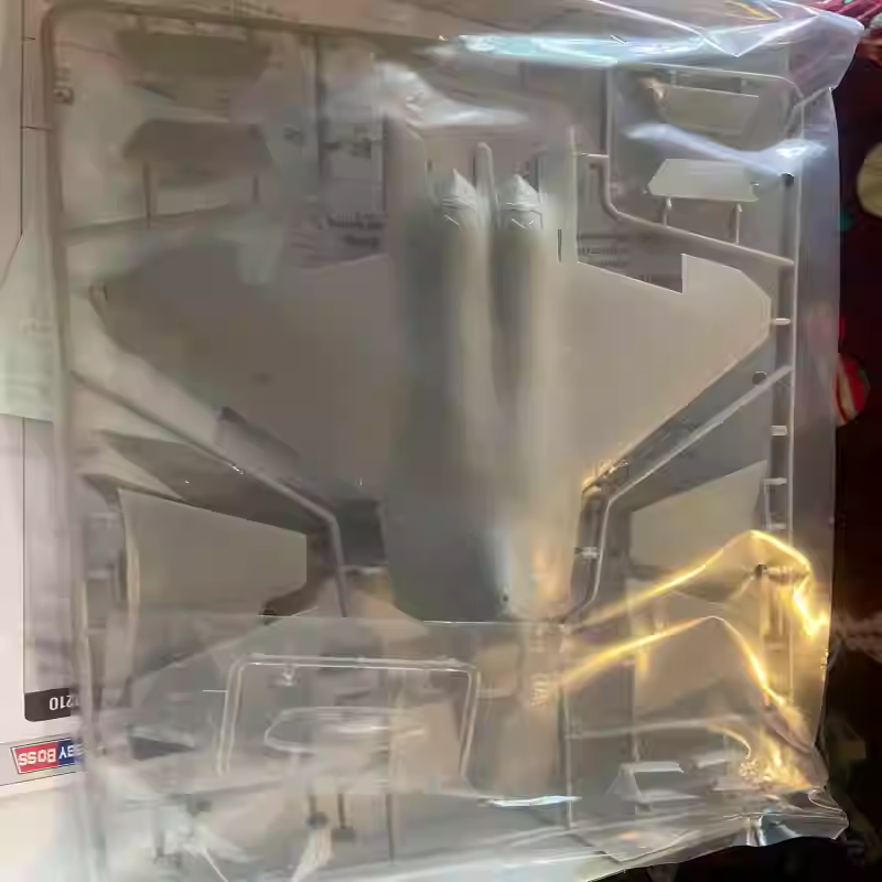 Hobbyboss 80210 1/72 F-22A Raptor Airplane Model Kit