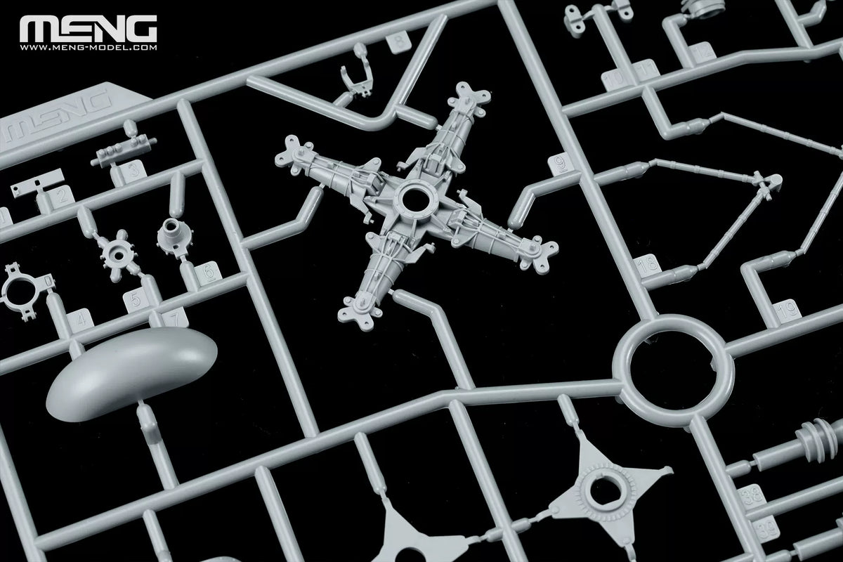Discover the MENG QS-004 AH-64D APACHE 1/35 model kit 