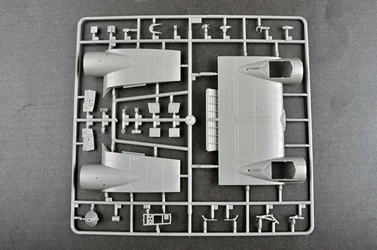 Trumpeter 05813 1/48 DC-3 TRANSPORT PLANE Model Kit