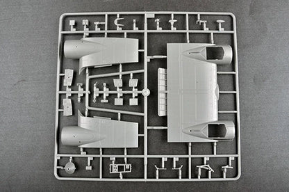 Trumpeter 05813 1/48 DC-3 TRANSPORT PLANE Model Kit