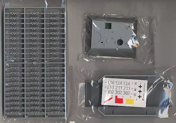 DRAMI DM6133 1/35 Sd.Kfz.184 Ferdinand Tank Model Kit