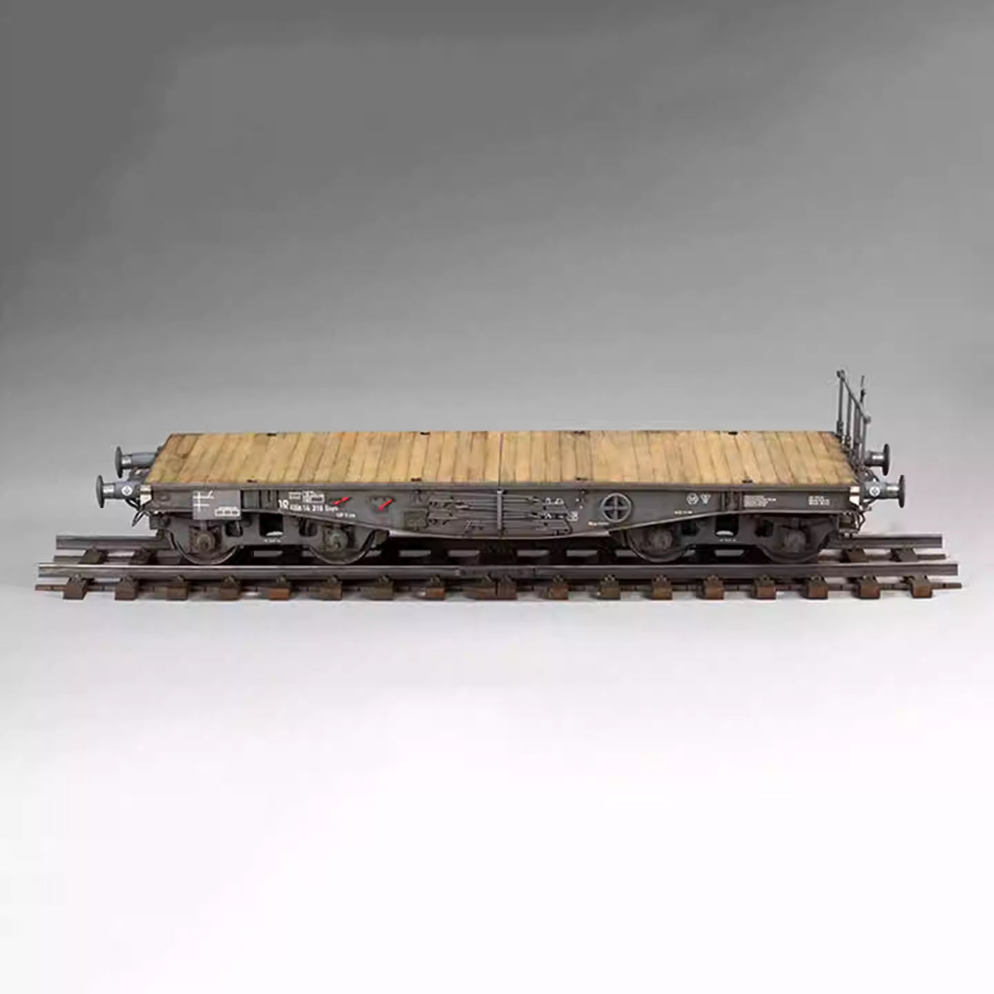 1/35 German 50t Type SSy45 Flatcar Schwerer Platformwagen（3in1）Tank Model Kit | Zimi ZM35076