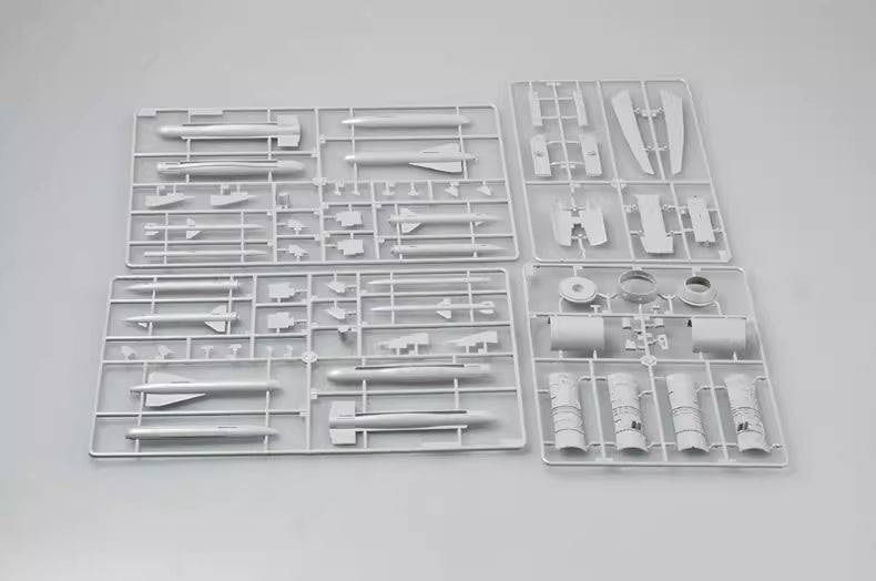 Trumpeter 1/32 02272 F-8E Crusader Aircraft