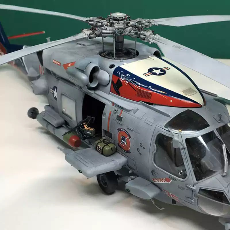 Kitty Hawk KH50008 1/35 MH-60R "SeaHawk" Aircraft Model Kit