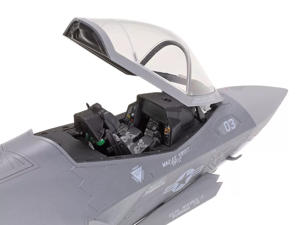 Tamiya 60794 1/72 Lockheed F-35C Lightning II Fighter Aircraft Model Kit