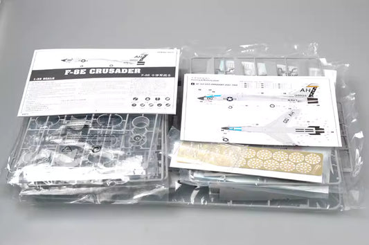 Trumpeter 1/32 02272 F-8E Crusader Aircraft