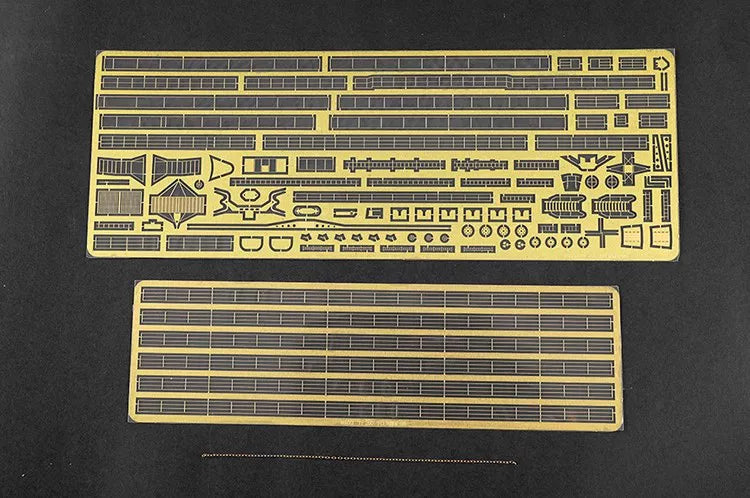 Build the 1/200 USS Navy Fletcher DD-445 Destroyer with the Trumpeter 03723 model kit. 