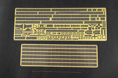 Build the 1/200 USS Navy Fletcher DD-445 Destroyer with the Trumpeter 03723 model kit. 