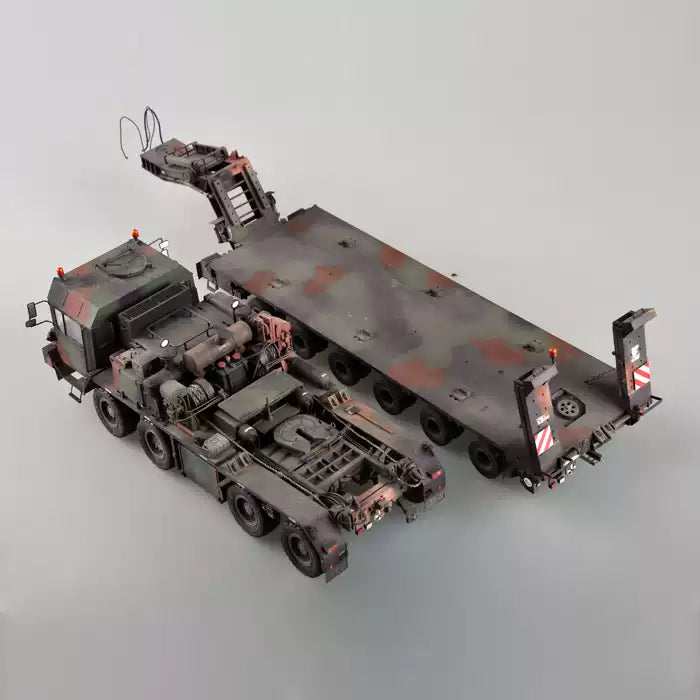 Trumpeter 00203 1/35 Faun Elephant SLT-56 Transporter Model Kit