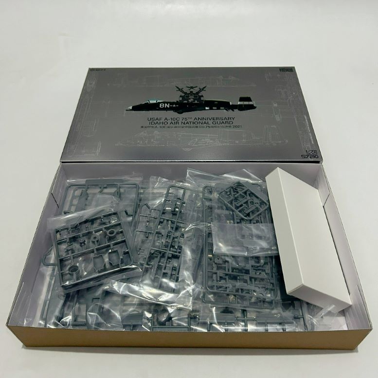 Great Wall S7210 A-10C 75th Anniversary 1/72 Airplane Model Kit