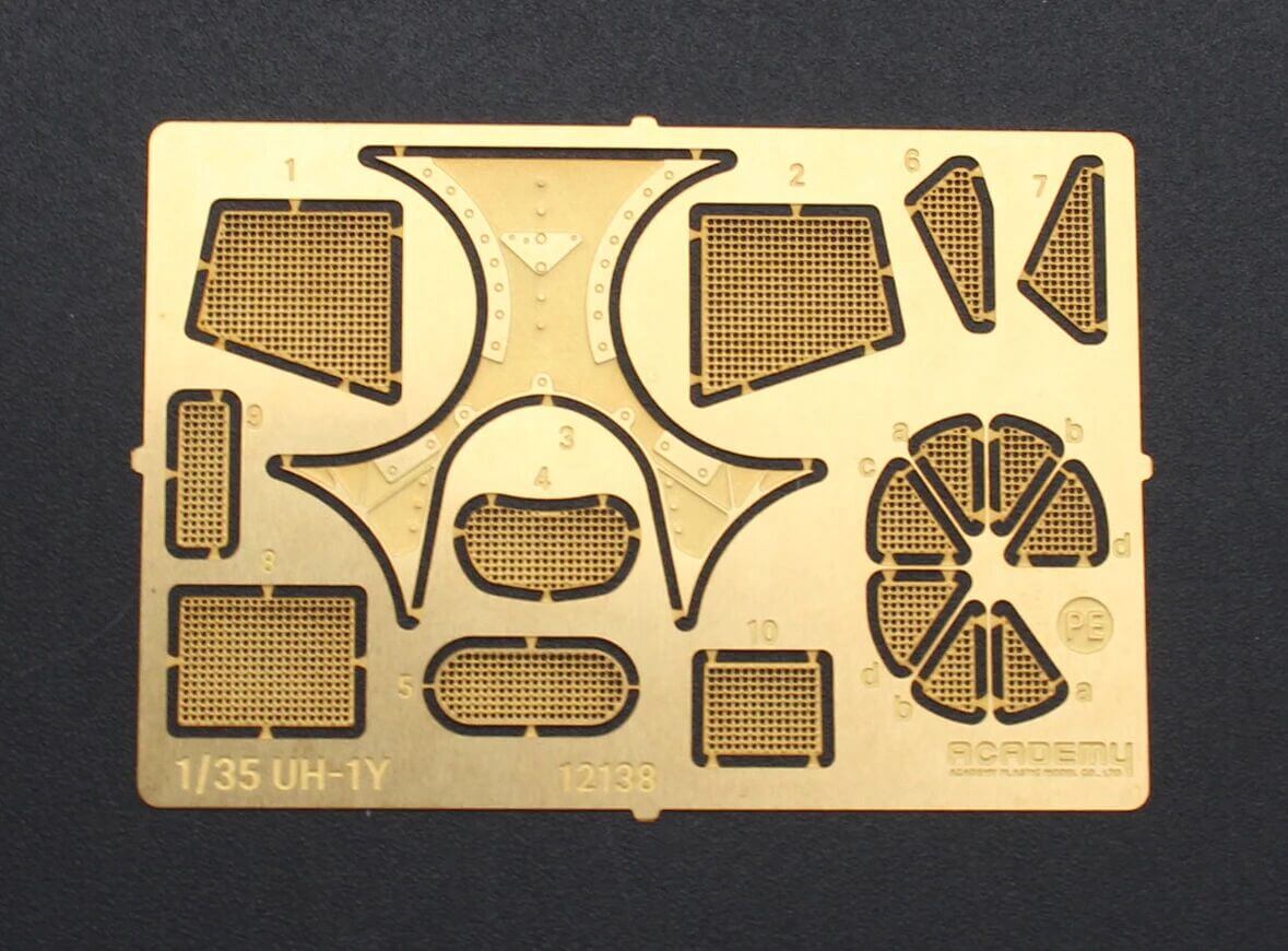 1/35 UH-1Y Venom Assembly Helicopter Models Kit | ACADEMY AC12138