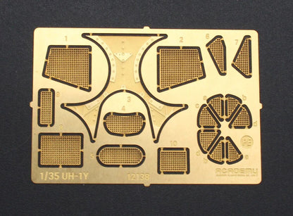 1/35 UH-1Y Venom Assembly Helicopter Models Kit | ACADEMY AC12138