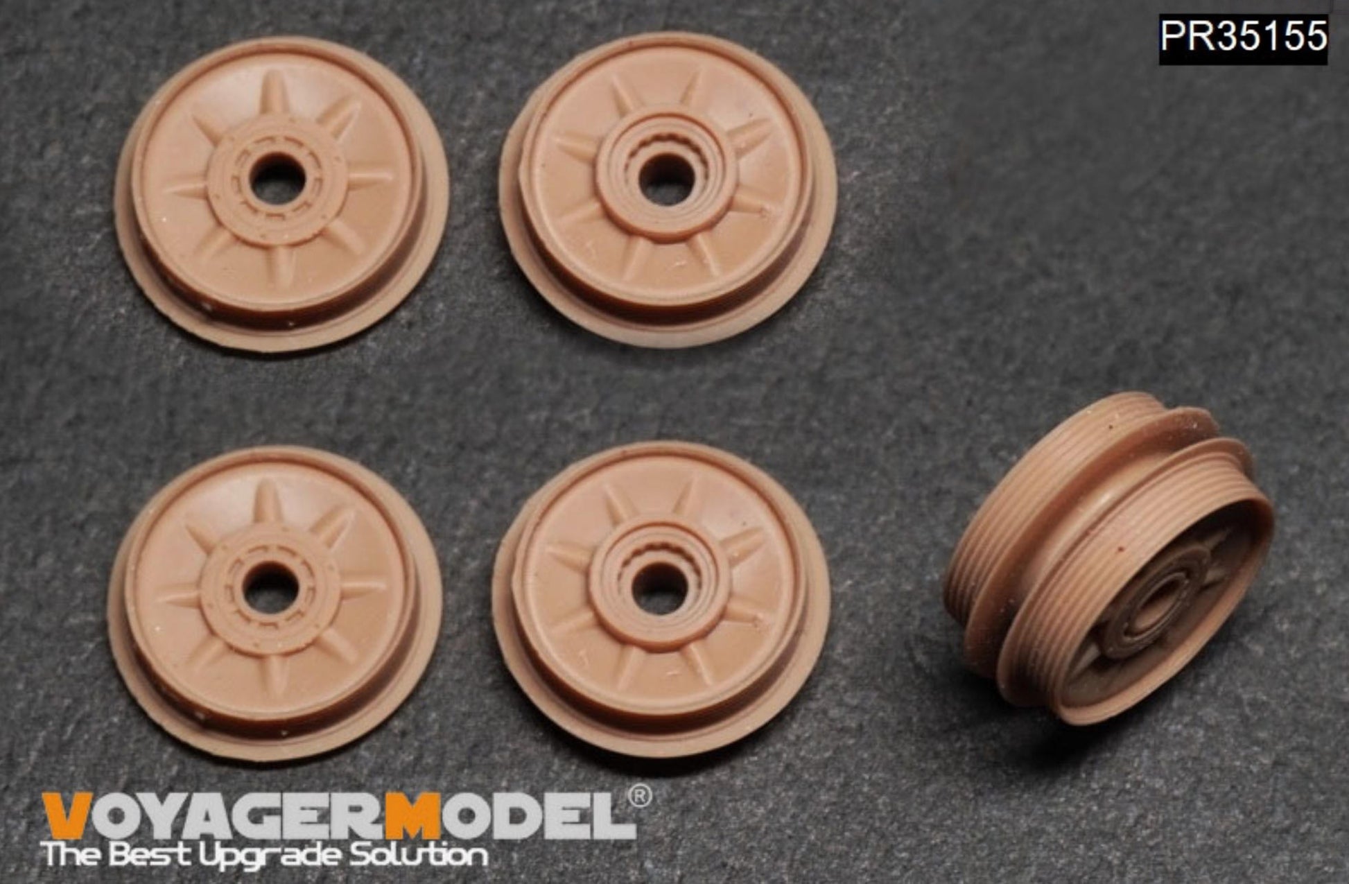VOYAGER PR35155 WWII German Pz.KPfw.IV Mid-Late Production Damaged Road Wheels