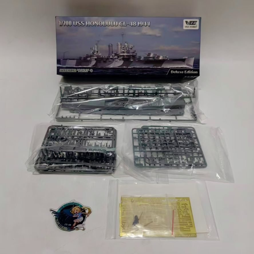 VEE HOBBY E57018 1/700 USS Honolulu CL-48 Light Cruiser Deluxe Ship Model Kit