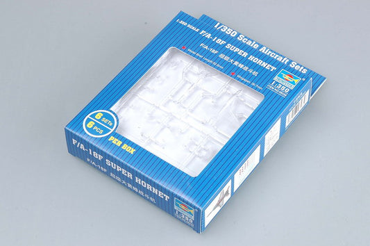 Trumpeter 06235 1/350 U.S. Navy F/A-18F Super Hornet Model Kit